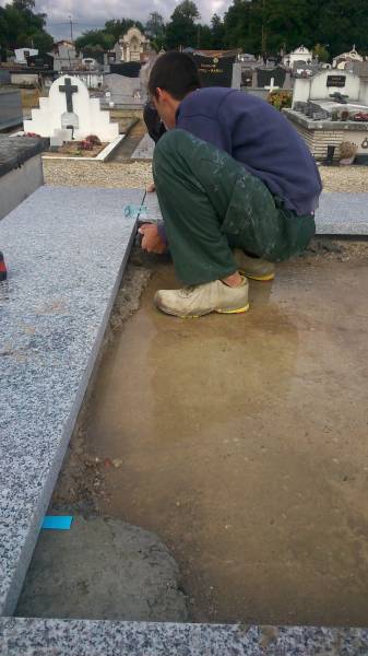 fixation de la semelle en granit