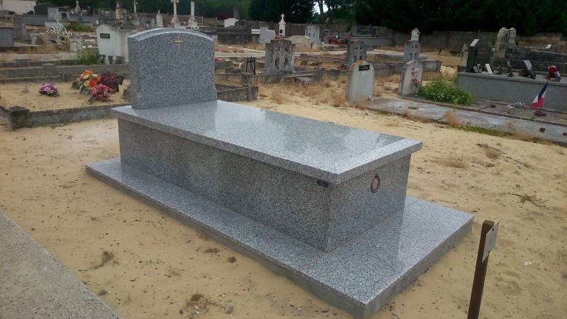 caveau semi enterré sur La Teste de Buch