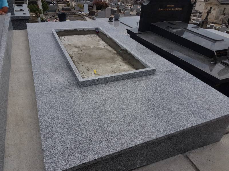 coffret en granit sur Arcachon