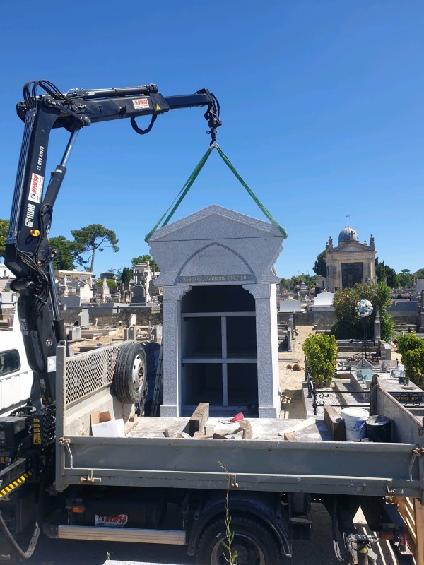 Construire une chapelle funéraire sur le Bassin d'Arcachon