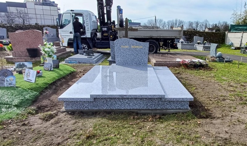 Quel est le prix d'une tombe en granit dans les landes ?