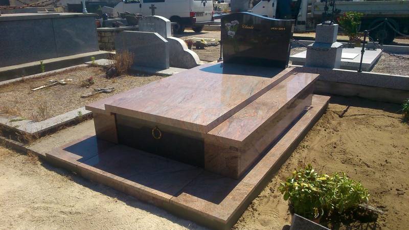 Granit du brésil et noir sur Gujan-Mestras